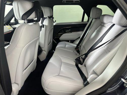 2025 Land Rover Range Rover Sport SE