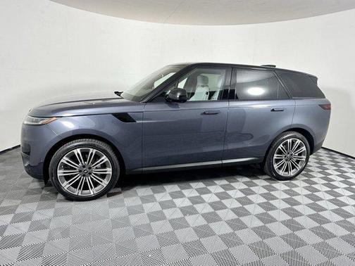 2025 Land Rover Range Rover Sport SE