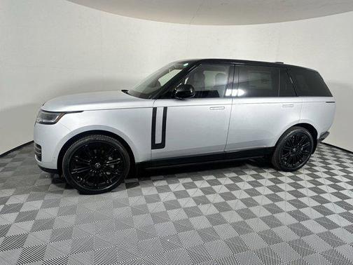 2025 Land Rover Range Rover P530 SE 7 Seat