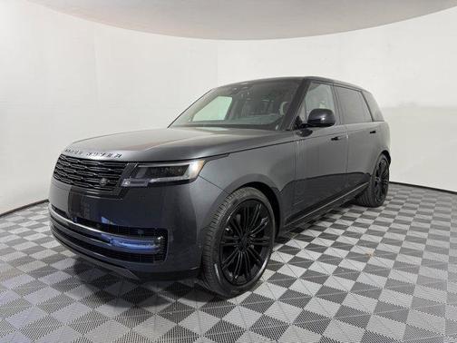 2026 Land Rover Range Rover P400 SE 7 Seat