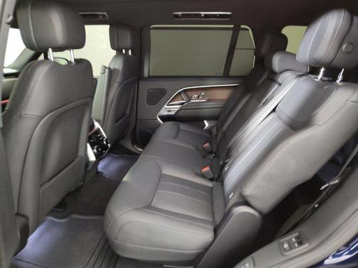 2023 Land Rover Range Rover P530 SE
