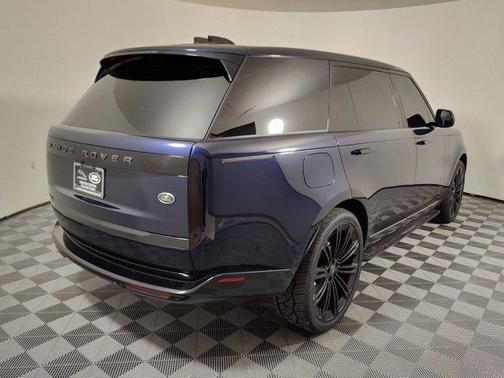 2023 Land Rover Range Rover P530 SE