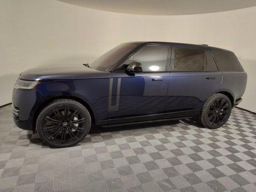 2023 Land Rover Range Rover P530 SE