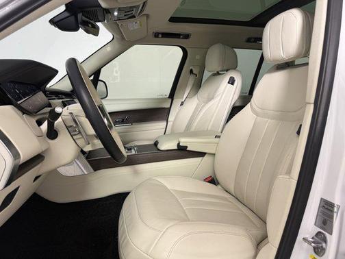 2023 Land Rover Range Rover P530 SE