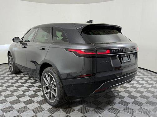 Carpathian Grey Premium Metallic 2026 Land Rover Range Rover Velar P400 Dynamic SE