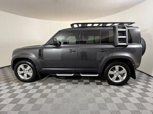 2025 Land Rover Defender 110 P400 S