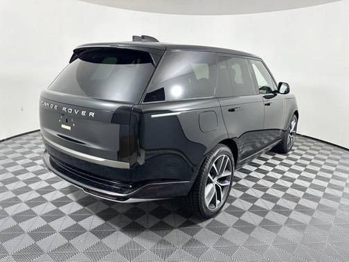 2025 Land Rover Range Rover P400 SE