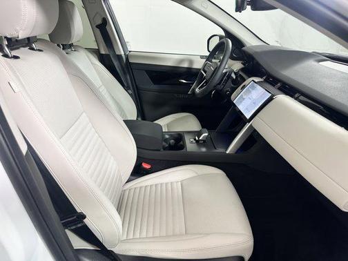 2025 Land Rover Discovery Sport S