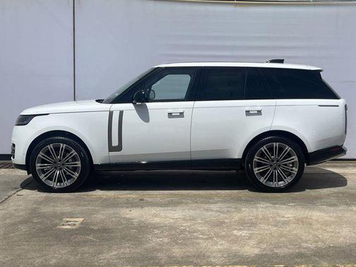 2025 Land Rover Range Rover P400 SE