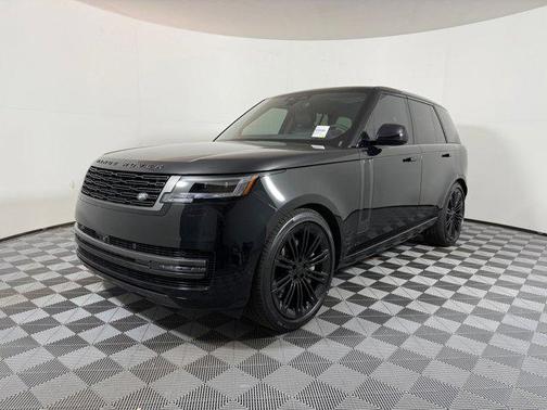 2026 Land Rover Range Rover P530 SE