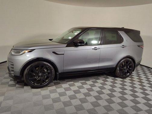 2025 Land Rover Discovery P300 Dynamic SE