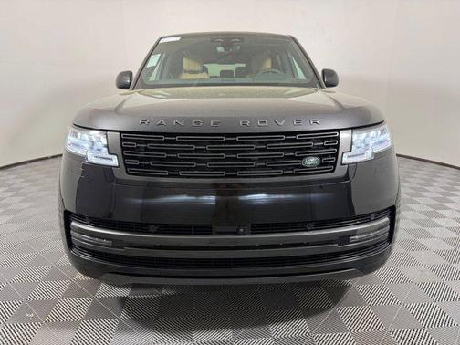 Santorini Black 2026 Land Rover Range Rover P530 SE 7 Seat