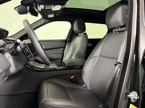 Santorini Black Metallic 2026 Land Rover Range Rover Velar P250 S