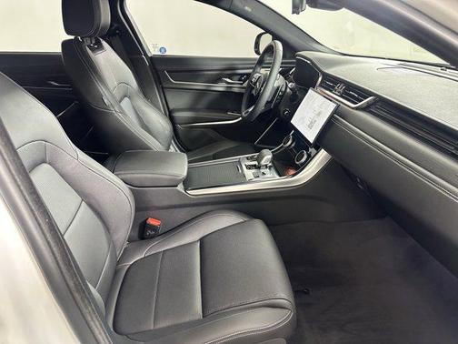 2024 Jaguar XF R-Dynamic SE P250 RWD Automatic