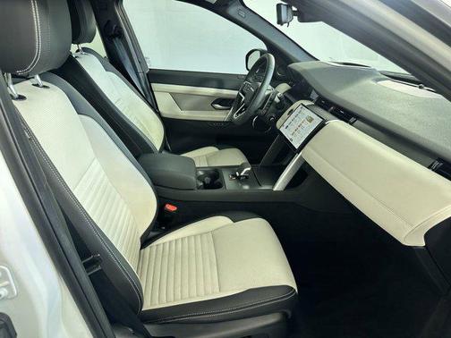 2024 Land Rover Discovery Sport Dynamic SE