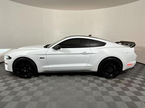Oxford White 2021 Ford Mustang GT Premium