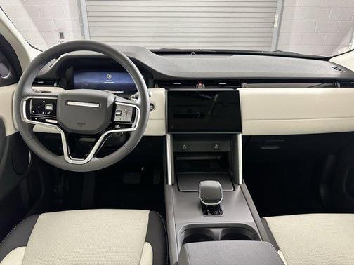 2025 Land Rover Discovery Sport S
