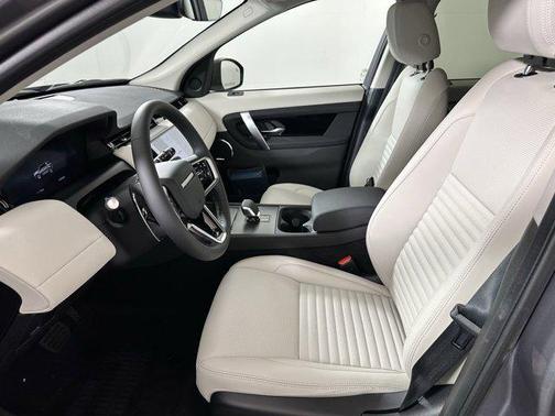 2025 Land Rover Discovery Sport S