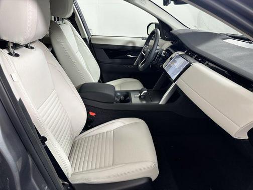 2025 Land Rover Discovery Sport S