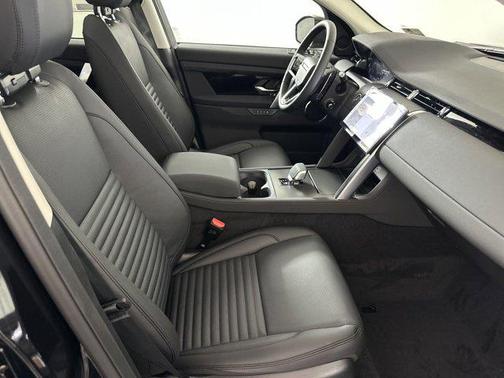 2025 Land Rover Discovery Sport S