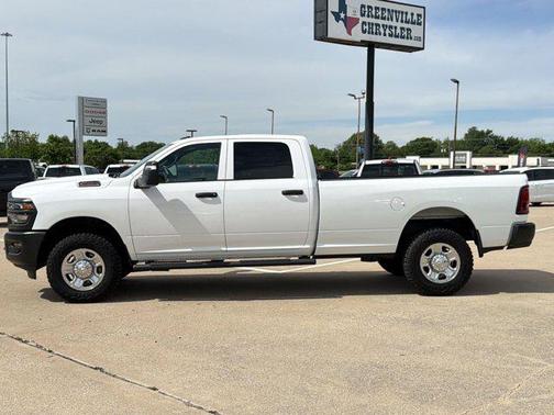 Bright White Clearcoat 2025 RAM 2500 Tradesman Crew Cab 4x4 8' Box