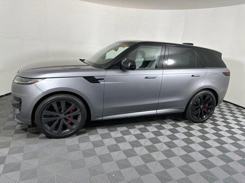 2025 Land Rover Range Rover Sport SE