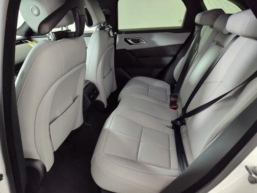 2026 Land Rover Range Rover Velar Dynamic SE