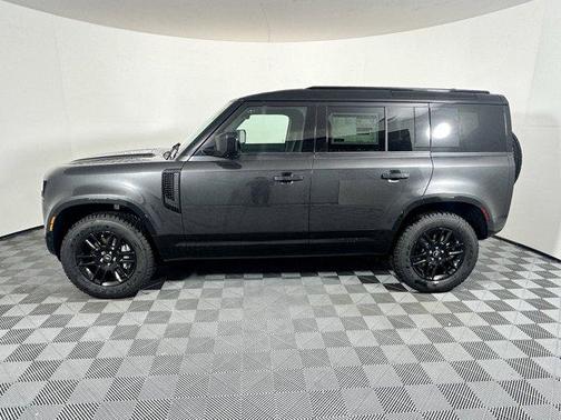 2025 Land Rover Defender 110 P400 X-Dynamic SE