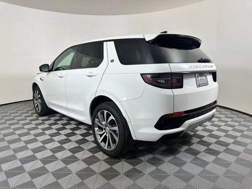 2025 Land Rover Discovery Sport S