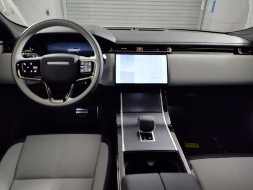 2026 Land Rover Range Rover Velar P250 SE R-Dynamic