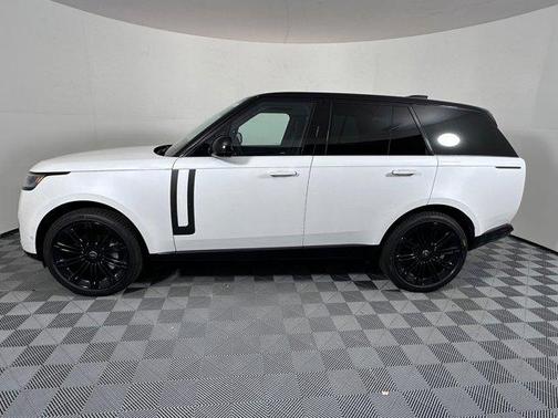 2025 Land Rover Range Rover P530 SE