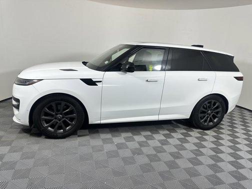 2024 Land Rover Range Rover Sport SE