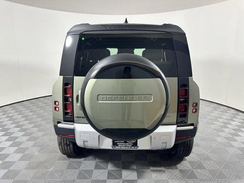 2025 Land Rover Defender 90 P300 S