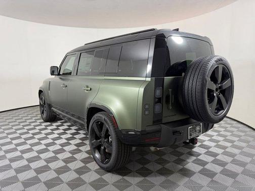 2026 Land Rover Defender P400 X-Dynamic SE