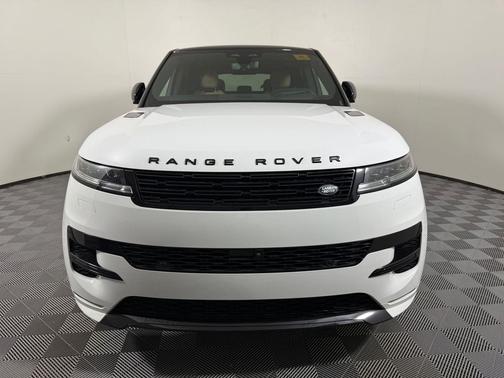 Fuji White 2026 Land Rover Range Rover Sport SE
