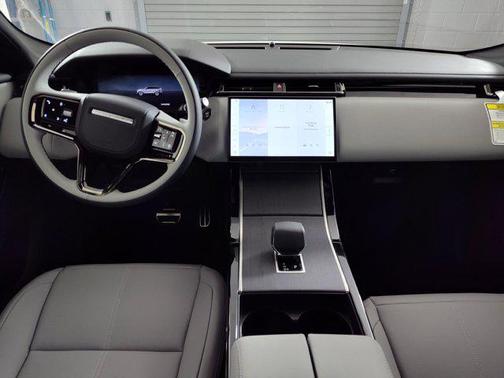 2026 Land Rover Range Rover Velar Dynamic SE