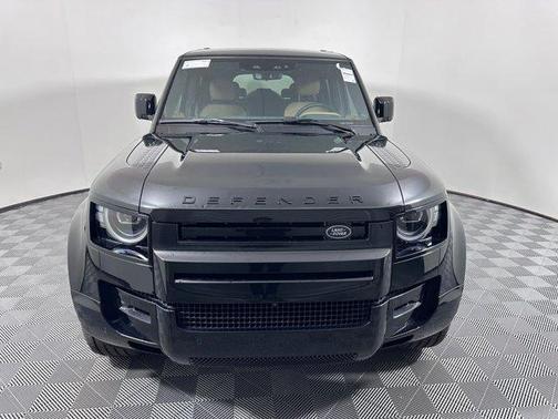 2026 Land Rover Defender V8