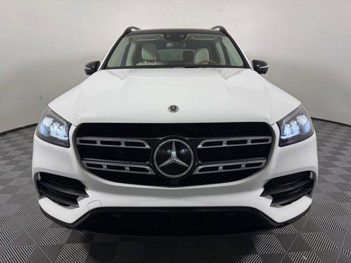 White 2022 Mercedes-Benz GLS 450 4MATIC