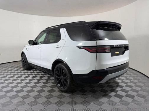 2026 Land Rover Discovery Gemini Edition