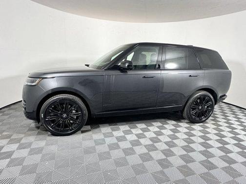 2025 Land Rover Range Rover P530 SE