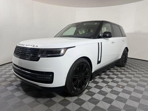 2026 Land Rover Range Rover P530 Autobiography