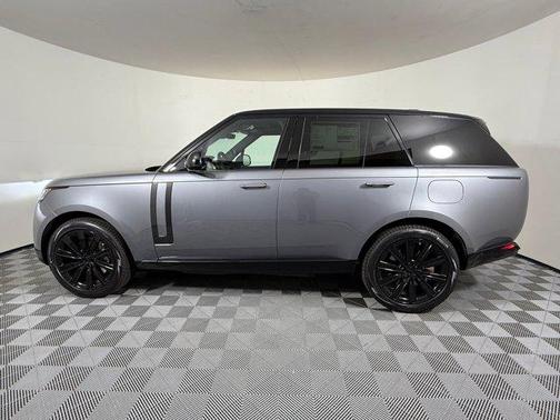 Eiger Grey Metallic 2026 Land Rover Range Rover P550e SE