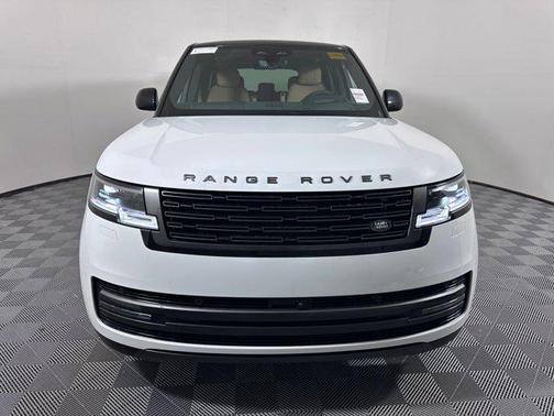 2025 Land Rover Range Rover P550e SE