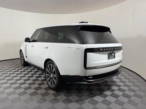 2023 Land Rover Range Rover P400 SE
