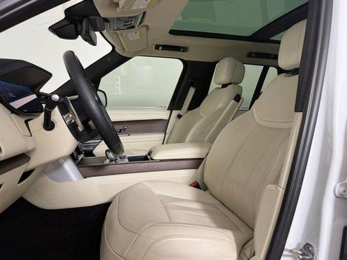 2023 Land Rover Range Rover P400 SE