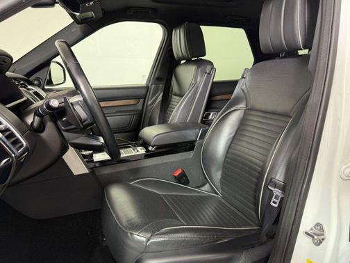 2018 Land Rover Discovery HSE LUXURY