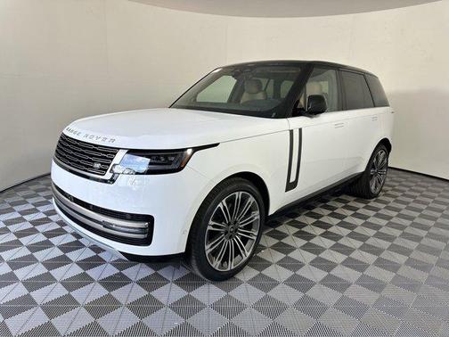 2025 Land Rover Range Rover P400 SE