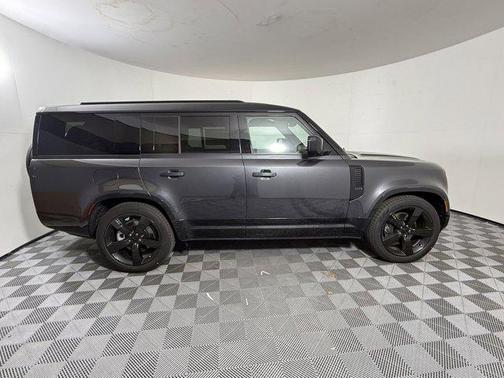 2026 Land Rover Defender P400 X-Dynamic SE