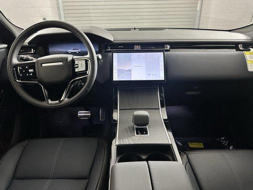 2026 Land Rover Range Rover Velar P250 SE R-Dynamic