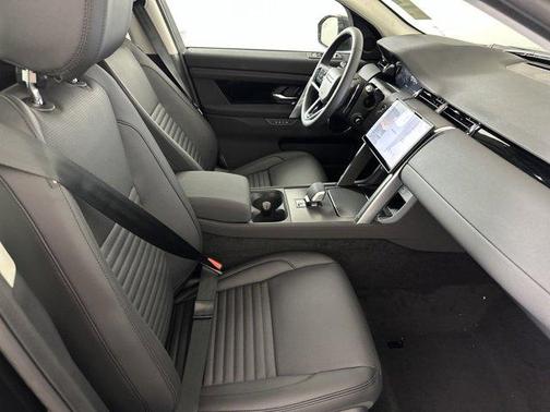 2025 Land Rover Discovery Sport S